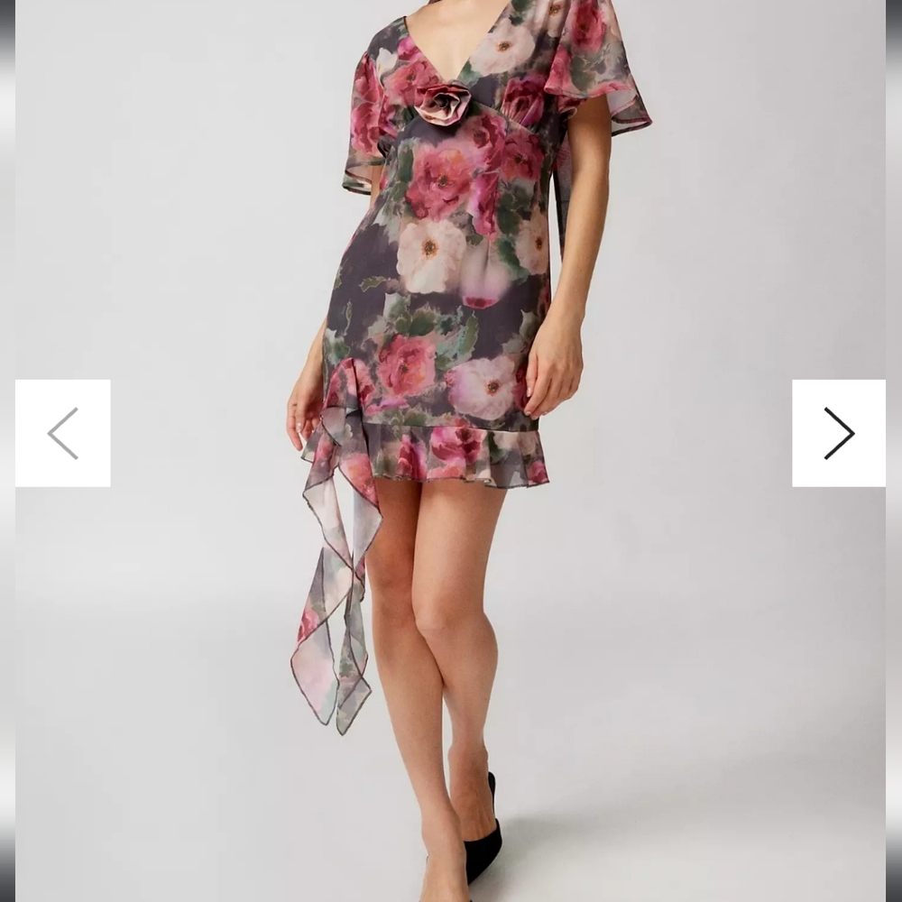 NWT Kiss The Sky Floral Mini Dress From Urban Outfitters Sz XS